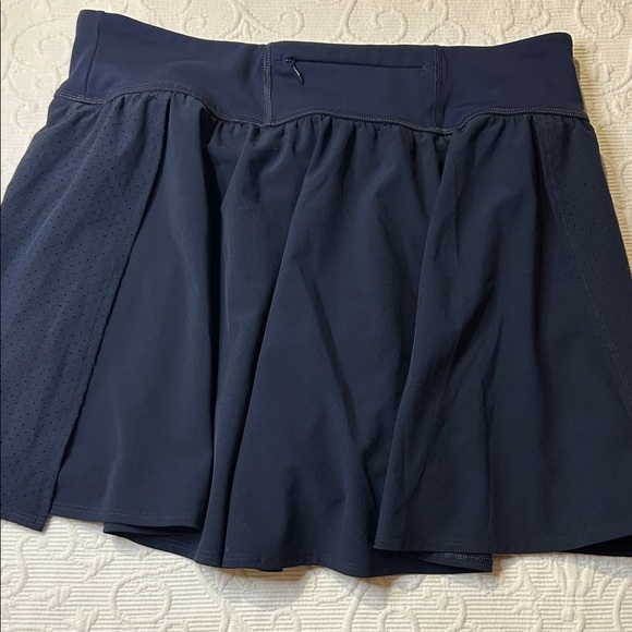 SPANX Get Moving Dark Blue Skort. XL. Nearly New. - Picture 7 of 12